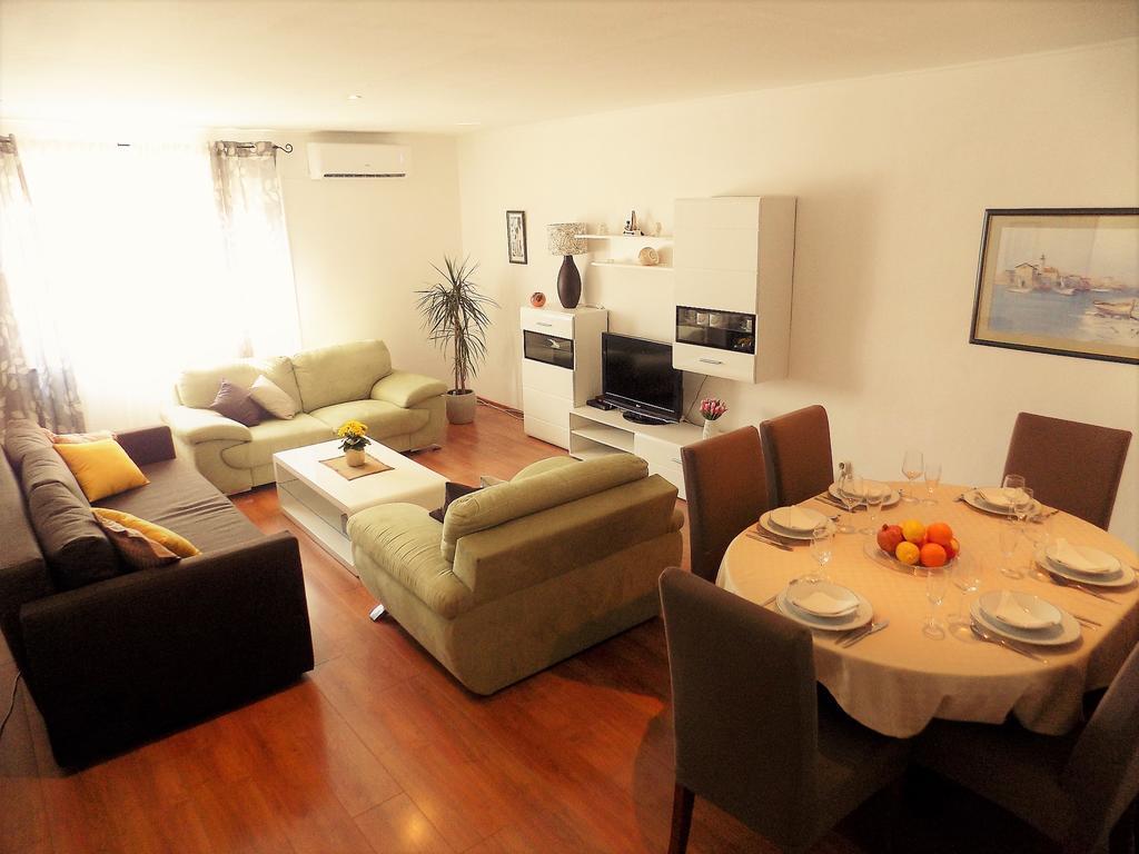 Apartment Anamarija Njivice Exterior foto